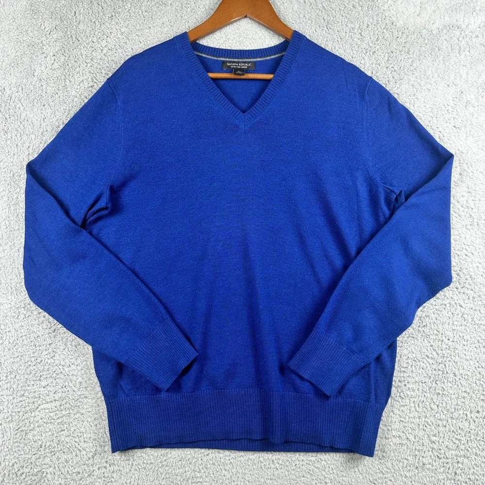 Banana Republic 100% Extra‎ Fine Merino Wool V-Neck Sweater Mens Large Blue Knit